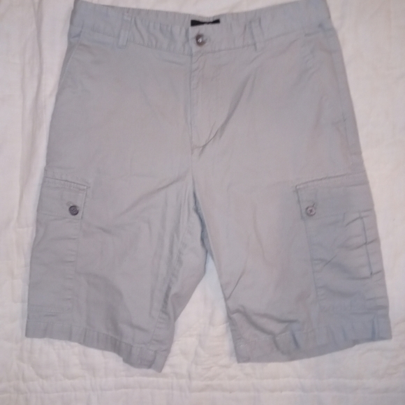 Calvin Klein Cargo Shorts - Picture 1 of 6